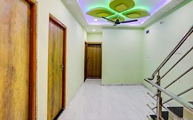 Spot On Hotel Ronak Place